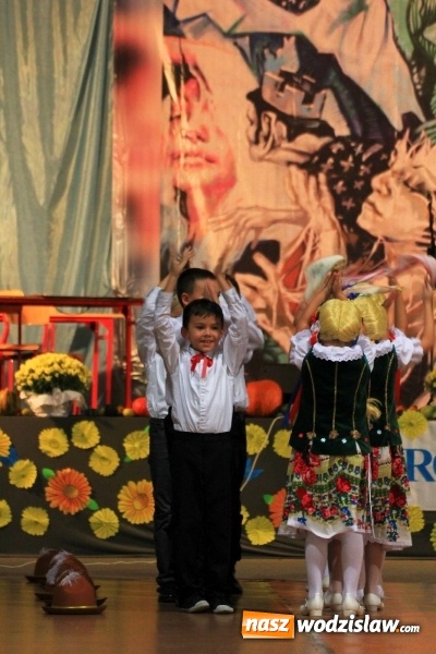 Zdjęcie w galerii na portalu naszwodzislaw.com: Szkoła w Lubomi świętowała 50-lecie! Nie zabrakło życzeń, wspomnień i dobrego humoru wiadomości z regionu