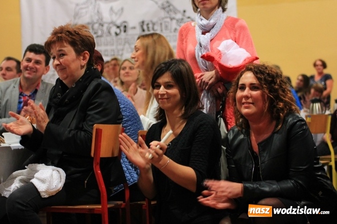 Zdjęcie w galerii na portalu naszwodzislaw.com: Szkoła w Lubomi świętowała 50-lecie! Nie zabrakło życzeń, wspomnień i dobrego humoru wiadomości z regionu