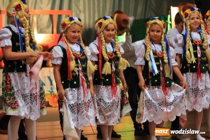 Zdjęcie w galerii na portalu naszwodzislaw.com: Szkoła w Lubomi świętowała 50-lecie! Nie zabrakło życzeń, wspomnień i dobrego humoru wiadomości z regionu