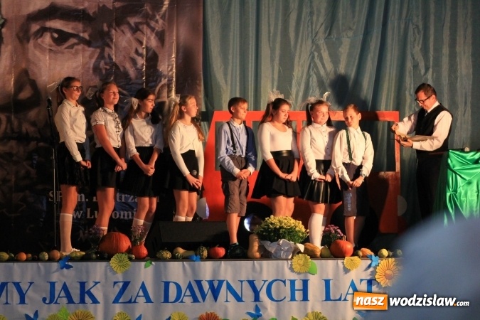 Zdjęcie w galerii na portalu naszwodzislaw.com: Szkoła w Lubomi świętowała 50-lecie! Nie zabrakło życzeń, wspomnień i dobrego humoru wiadomości z regionu