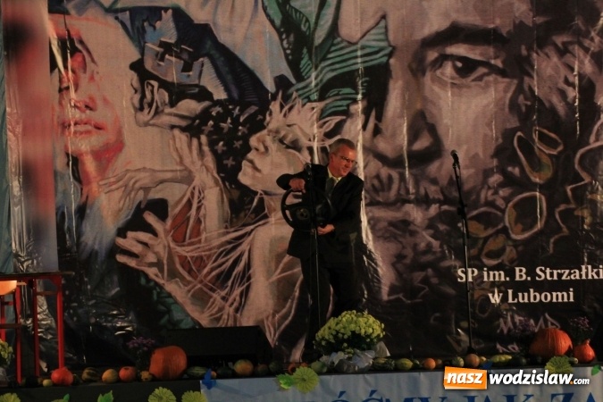 Zdjęcie w galerii na portalu naszwodzislaw.com: Szkoła w Lubomi świętowała 50-lecie! Nie zabrakło życzeń, wspomnień i dobrego humoru wiadomości z regionu