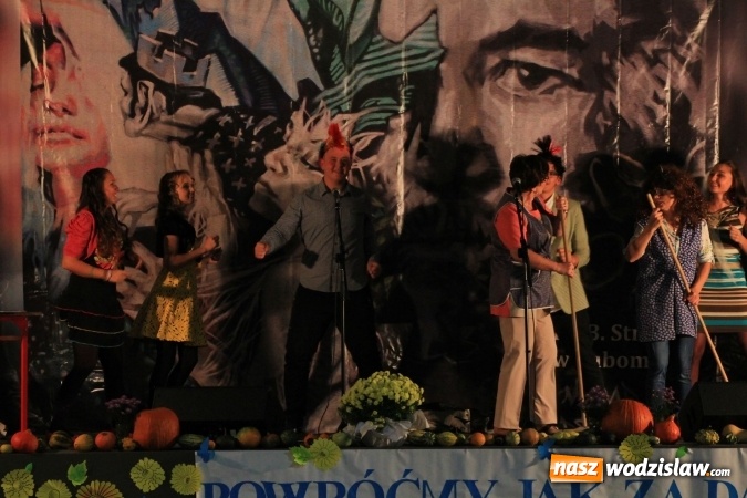 Zdjęcie w galerii na portalu naszwodzislaw.com: Szkoła w Lubomi świętowała 50-lecie! Nie zabrakło życzeń, wspomnień i dobrego humoru wiadomości z regionu