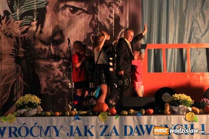 Zdjęcie w galerii na portalu naszwodzislaw.com: Szkoła w Lubomi świętowała 50-lecie! Nie zabrakło życzeń, wspomnień i dobrego humoru wiadomości z regionu