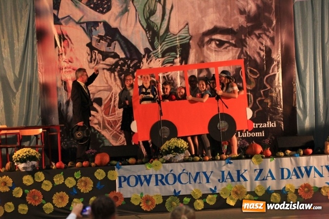 Zdjęcie w galerii na portalu naszwodzislaw.com: Szkoła w Lubomi świętowała 50-lecie! Nie zabrakło życzeń, wspomnień i dobrego humoru wiadomości z regionu