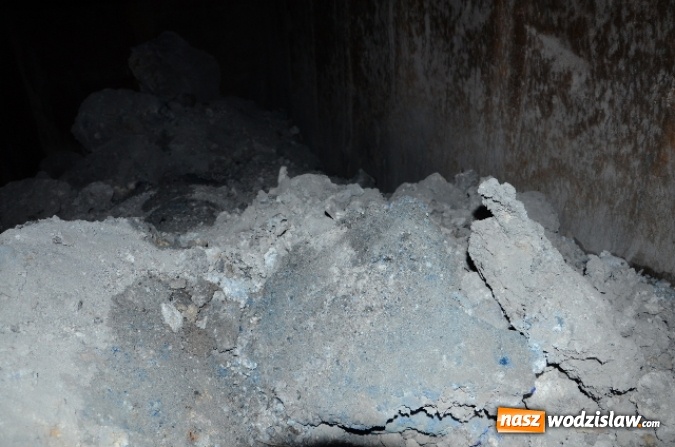 Zdjęcie w galerii na portalu naszwodzislaw.com: Gorzyczki: Niebezpieczne odpady ujawnione na autostradzie A1 wiadomości z regionu