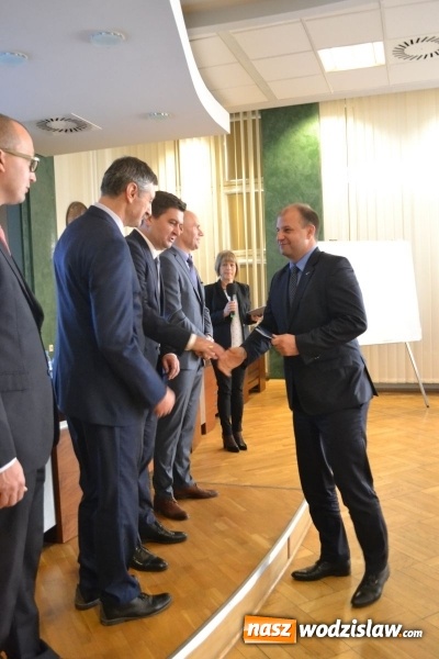 Zdjęcie w galerii na portalu naszwodzislaw.com: Studia doktoranckie w Głównym Instytucie Górnictwa dla pracowników Polskiej Grupy Górniczej  wiadomości z regionu