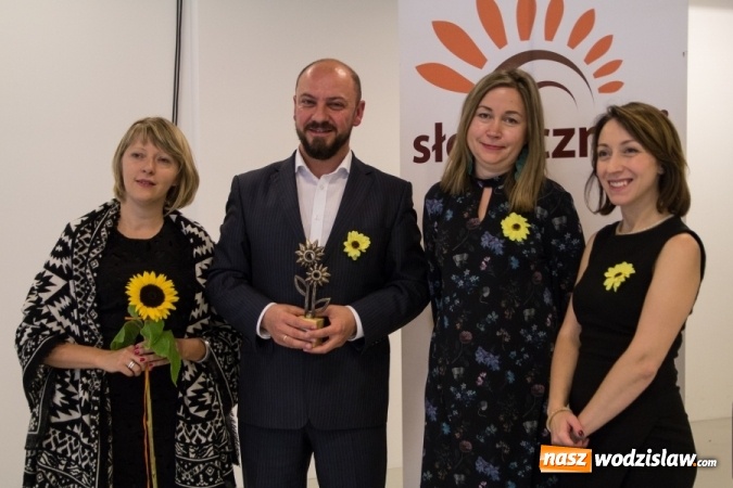 Zdjęcie w galerii na portalu naszwodzislaw.com: Złote Słoneczniki 2017 dla WCK wiadomości z regionu