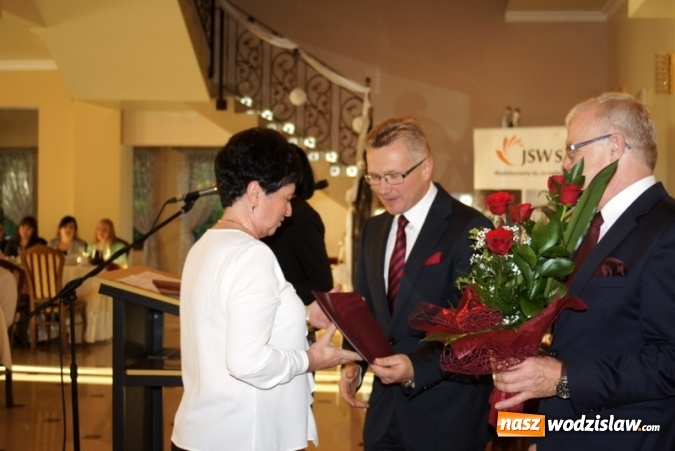 Zdjęcie w galerii na portalu naszwodzislaw.com: Mszana: Gala Edukacji - Wójt podziękował pracownikom oświaty wiadomości z regionu