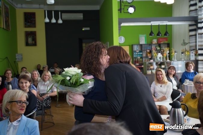 Zdjęcie w galerii na portalu naszwodzislaw.com: Nagrody i wyróżnienia dla nauczycieli w Radlinie  wiadomości z regionu