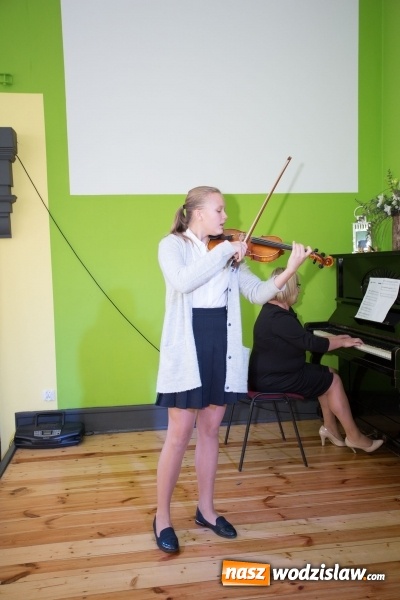 Zdjęcie w galerii na portalu naszwodzislaw.com: Nagrody i wyróżnienia dla nauczycieli w Radlinie  wiadomości z regionu