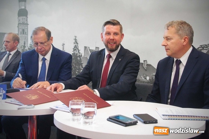 Zdjęcie w galerii na portalu naszwodzislaw.com: Wodzisław: Nowe serce nowego miasta. Centrum przesiadkowe i rewitalizacja dworca kolejowego coraz bliższe realizacji  wiadomości z regionu