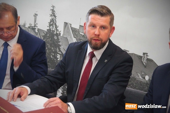 Zdjęcie w galerii na portalu naszwodzislaw.com: Wodzisław: Nowe serce nowego miasta. Centrum przesiadkowe i rewitalizacja dworca kolejowego coraz bliższe realizacji  wiadomości z regionu