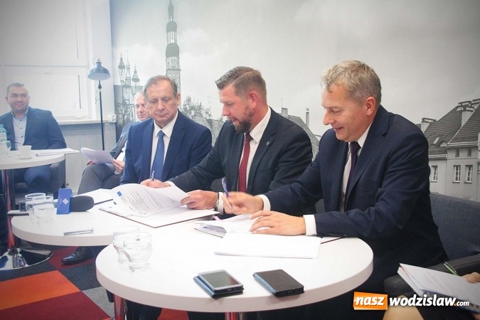 Zdjęcie w galerii na portalu naszwodzislaw.com: Wodzisław: Nowe serce nowego miasta. Centrum przesiadkowe i rewitalizacja dworca kolejowego coraz bliższe realizacji  wiadomości z regionu