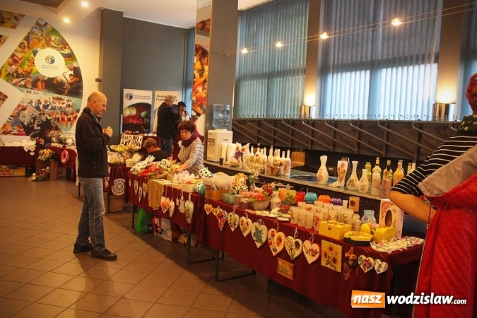 Zdjęcie w galerii na portalu naszwodzislaw.com: Trwają 36. Wodzisławskie Spotkania z Folklorem wiadomości z regionu