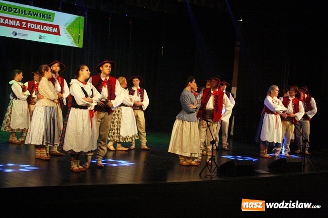 Zdjęcie w galerii na portalu naszwodzislaw.com: Trwają 36. Wodzisławskie Spotkania z Folklorem wiadomości z regionu