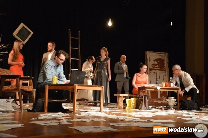 Zdjęcie w galerii na portalu naszwodzislaw.com: Tamten Strych w wykonaniu Radlińskiego Studia Teatralnego  wiadomości z regionu
