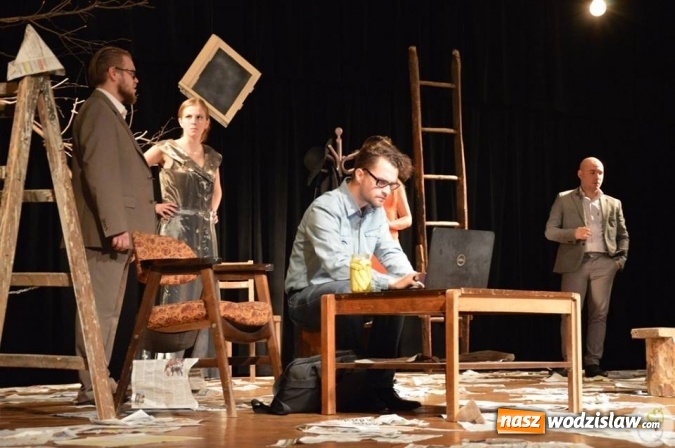 Zdjęcie w galerii na portalu naszwodzislaw.com: Tamten Strych w wykonaniu Radlińskiego Studia Teatralnego  wiadomości z regionu