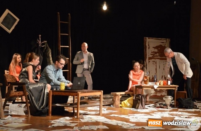 Zdjęcie w galerii na portalu naszwodzislaw.com: Tamten Strych w wykonaniu Radlińskiego Studia Teatralnego  wiadomości z regionu