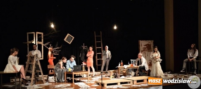 Zdjęcie w galerii na portalu naszwodzislaw.com: Tamten Strych w wykonaniu Radlińskiego Studia Teatralnego  wiadomości z regionu