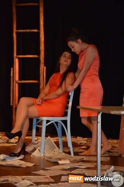 Zdjęcie w galerii na portalu naszwodzislaw.com: Tamten Strych w wykonaniu Radlińskiego Studia Teatralnego  wiadomości z regionu