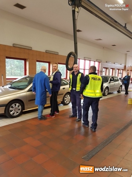 Zdjęcie w galerii na portalu naszwodzislaw.com: Działania profilaktyczne na stacji diagnostycznej wiadomości z regionu