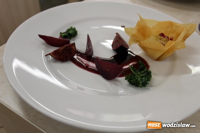 Zdjęcie w galerii na portalu naszwodzislaw.com: Robert Sowa po raz drugi gotował w Ekonomiku  wiadomości z regionu