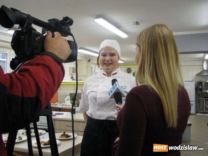 Zdjęcie w galerii na portalu naszwodzislaw.com: Robert Sowa po raz drugi gotował w Ekonomiku  wiadomości z regionu
