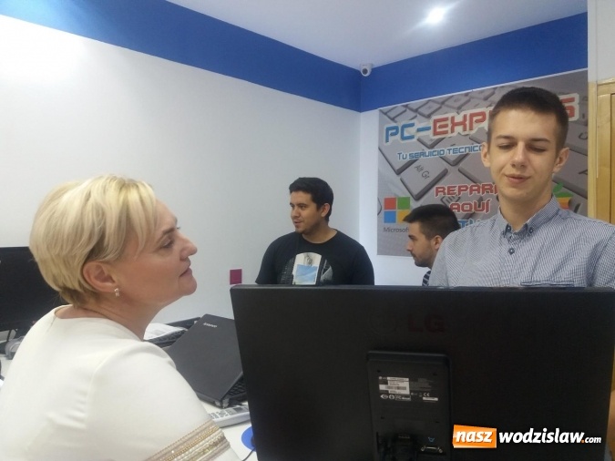 Zdjęcie w galerii na portalu naszwodzislaw.com: Andaluzja zdobyta! Ekonomik liderem Erasmusa! wiadomości z regionu