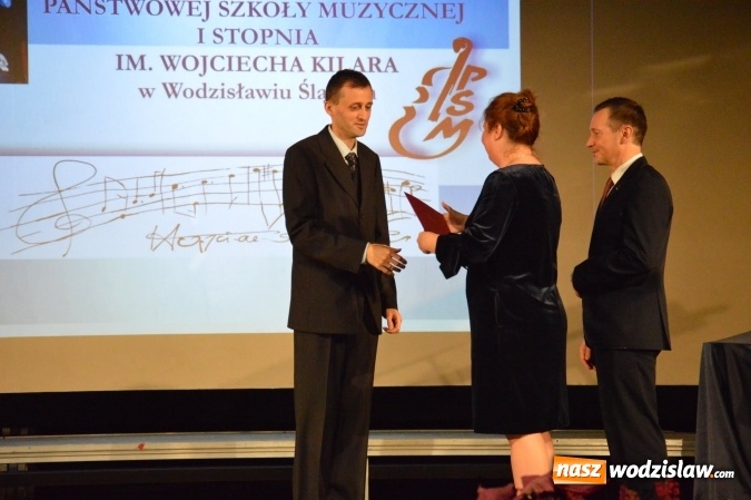 Zdjęcie w galerii na portalu naszwodzislaw.com: Państwowa Szkoła Muzyczna w Wodzisławiu Śląskim obchodzi 40-lecie  wiadomości z regionu