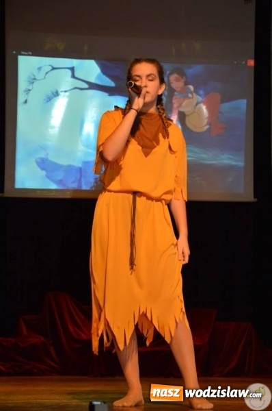 Zdjęcie w galerii na portalu naszwodzislaw.com: Utwory ze znanych filmów i bajek wybrzmiały w radlińskim MOK-u  wiadomości z regionu