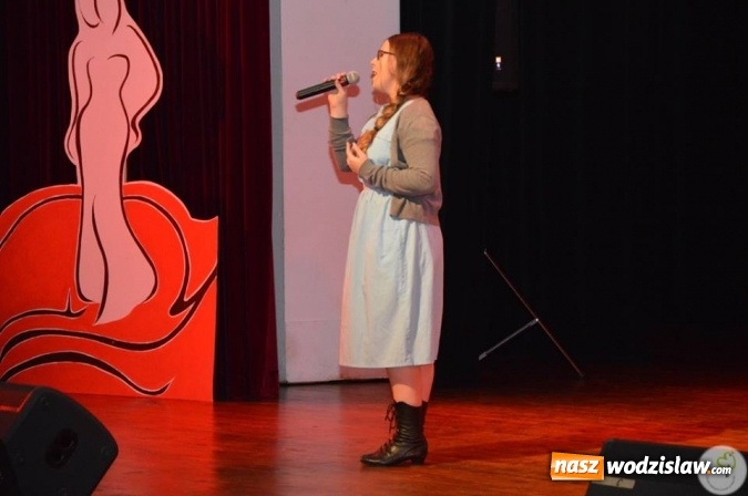 Zdjęcie w galerii na portalu naszwodzislaw.com: Utwory ze znanych filmów i bajek wybrzmiały w radlińskim MOK-u  wiadomości z regionu