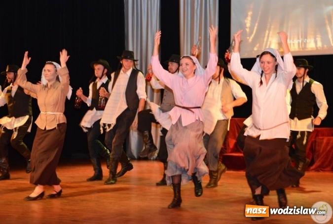 Zdjęcie w galerii na portalu naszwodzislaw.com: Utwory ze znanych filmów i bajek wybrzmiały w radlińskim MOK-u  wiadomości z regionu