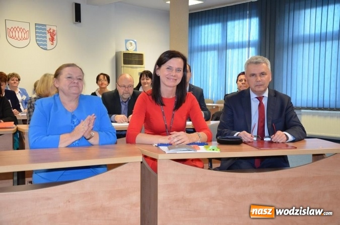 Zdjęcie w galerii na portalu naszwodzislaw.com: Powiat: Za nami sesja oświatowa wiadomości z regionu