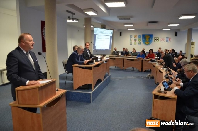 Zdjęcie w galerii na portalu naszwodzislaw.com: Powiat: Za nami sesja oświatowa wiadomości z regionu