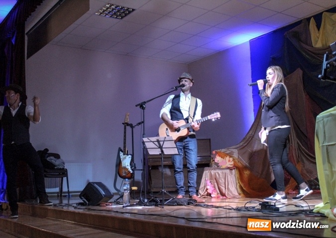 Zdjęcie w galerii na portalu naszwodzislaw.com: Jedyny taki koncert w naszym regionie. Zespół FAHRO gościł w Wodzisławiu  wiadomości z regionu