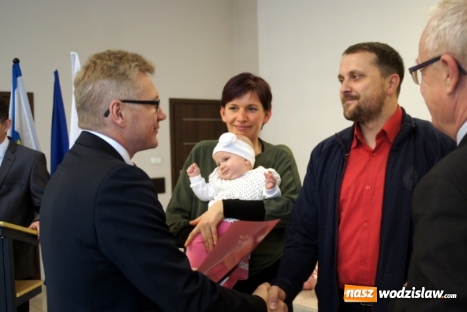 Zdjęcie w galerii na portalu naszwodzislaw.com: Sówki rozdane! Spotkanie z najmłodszymi mieszkańcami Gminy Mszana  wiadomości z regionu