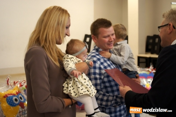 Zdjęcie w galerii na portalu naszwodzislaw.com: Sówki rozdane! Spotkanie z najmłodszymi mieszkańcami Gminy Mszana  wiadomości z regionu