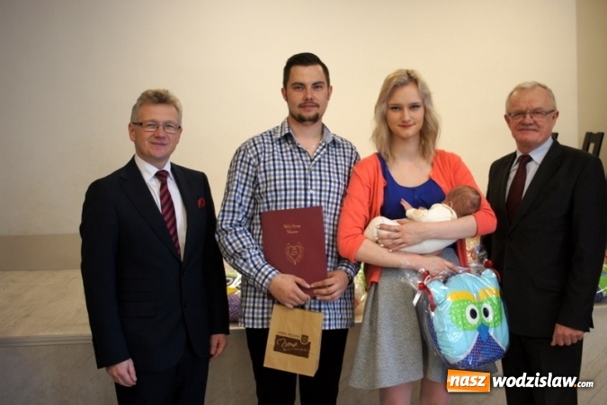 Zdjęcie w galerii na portalu naszwodzislaw.com: Sówki rozdane! Spotkanie z najmłodszymi mieszkańcami Gminy Mszana  wiadomości z regionu