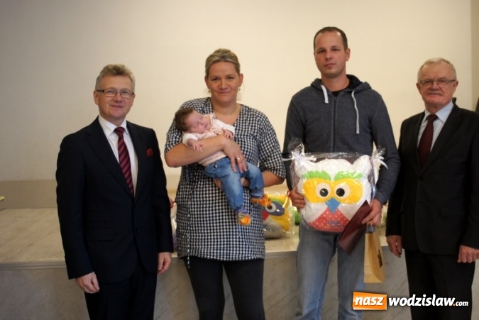 Zdjęcie w galerii na portalu naszwodzislaw.com: Sówki rozdane! Spotkanie z najmłodszymi mieszkańcami Gminy Mszana  wiadomości z regionu