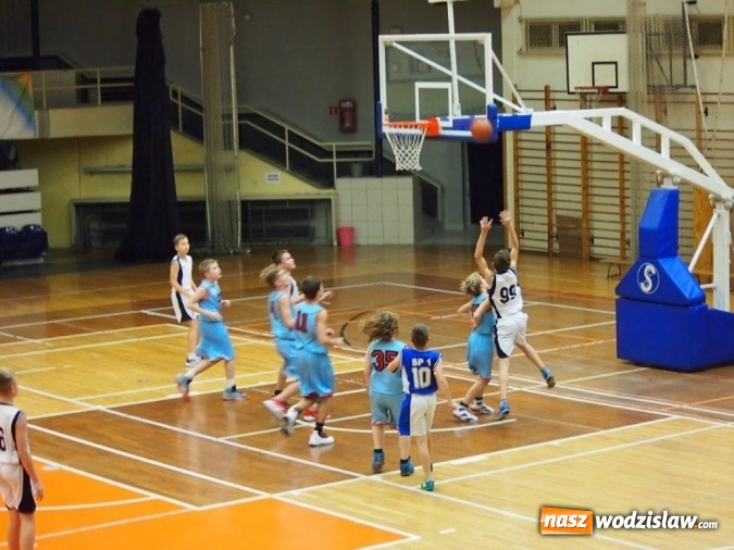 Zdjęcie w galerii na portalu naszwodzislaw.com: Koszykówka. Młodzicy młodsi MKS Wodzisław zwyciężają w Jaworznie  wiadomości z regionu