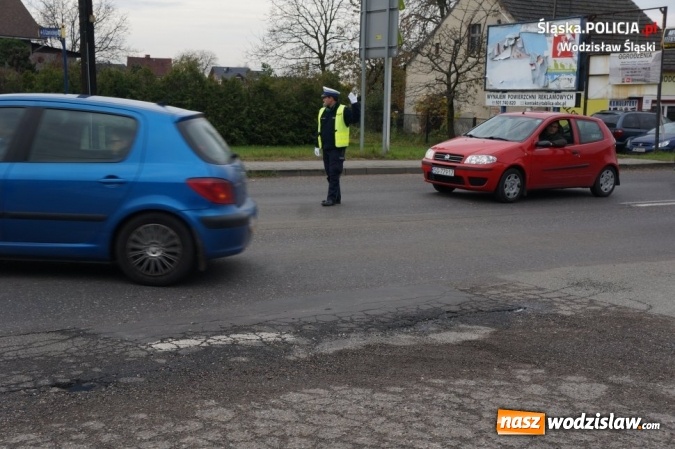 Zdjęcie w galerii na portalu naszwodzislaw.com: Akcja Znicz. Odnotowano 28 kolizji i jeden wypadek  wiadomości z regionu