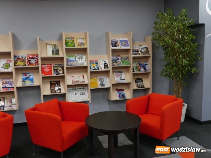 Zdjęcie w galerii na portalu naszwodzislaw.com: Biblioteka zaprasza do odnowionej Czytelni. Dziś odbyło się oficjalne otwarcie wiadomości z regionu