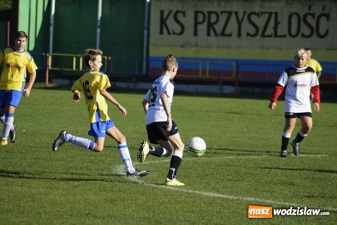 Zdjęcie w galerii na portalu naszwodzislaw.com: Pewne zwycięstwo trampkarzy Rogowa w starciu z Lubomią wiadomości z regionu