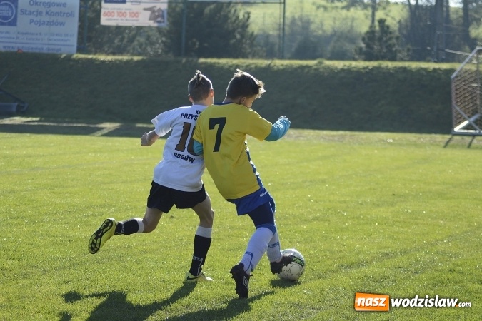 Zdjęcie w galerii na portalu naszwodzislaw.com: Pewne zwycięstwo trampkarzy Rogowa w starciu z Lubomią wiadomości z regionu