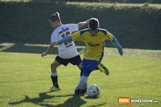 Zdjęcie w galerii na portalu naszwodzislaw.com: Pewne zwycięstwo trampkarzy Rogowa w starciu z Lubomią wiadomości z regionu