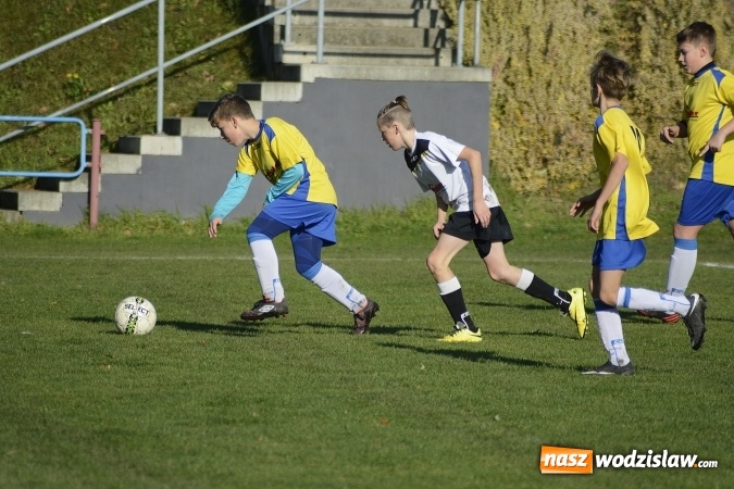 Zdjęcie w galerii na portalu naszwodzislaw.com: Pewne zwycięstwo trampkarzy Rogowa w starciu z Lubomią wiadomości z regionu