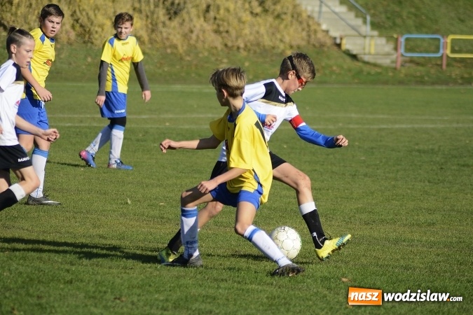 Zdjęcie w galerii na portalu naszwodzislaw.com: Pewne zwycięstwo trampkarzy Rogowa w starciu z Lubomią wiadomości z regionu
