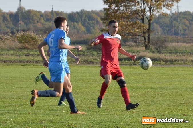 Zdjęcie w galerii na portalu naszwodzislaw.com: Wygrana Bełsznicy nad osłabionymi rezerwami Gorzyc wiadomości z regionu