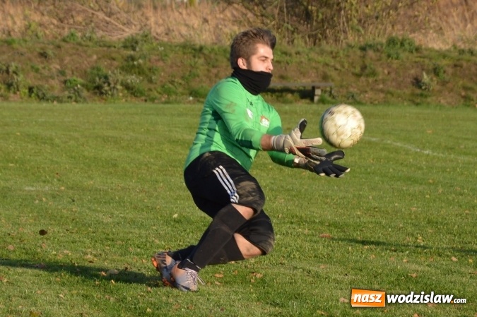 Zdjęcie w galerii na portalu naszwodzislaw.com: Wygrana Bełsznicy nad osłabionymi rezerwami Gorzyc wiadomości z regionu