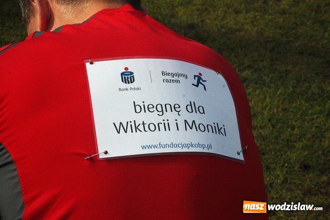 Zdjęcie w galerii na portalu naszwodzislaw.com: Około 300 zawodników na starcie Wodzisławskiego Półmaratonu. ZDJĘCIA  wiadomości z regionu